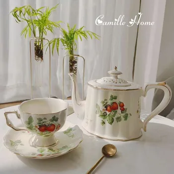 Ins francês retro morango silvestre xícara de café e pires, do tribunal Europeu de estilo chá da tarde inglês taça de cerâmica bule de chá